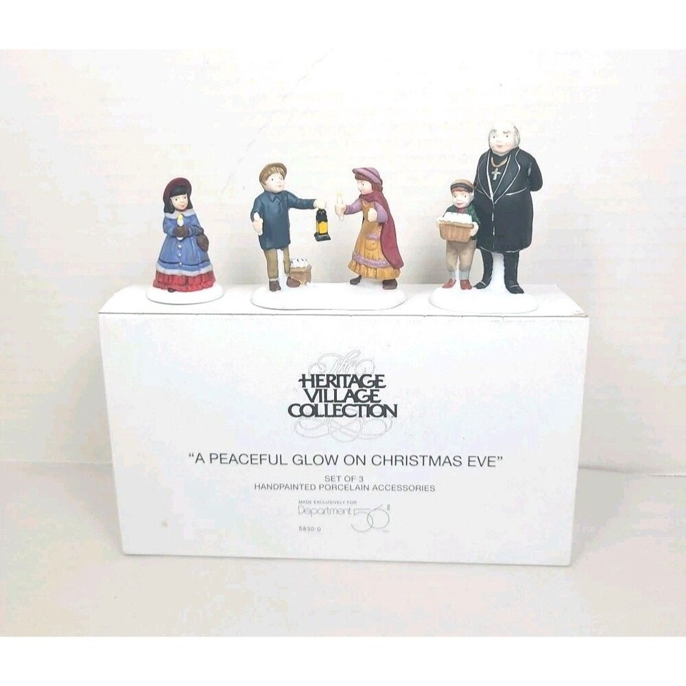 Dept 56 Heritage Village A Peaceful Glow On Chrsitmas Eve #5830-0 Accessories